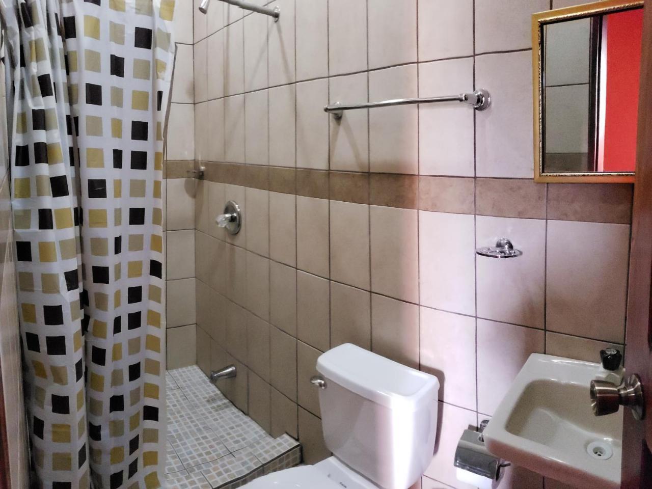 Hostal Casa Vieja マタガルパ 部屋 写真